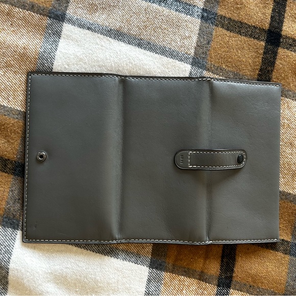 Coach Leather Wallet - Picture 7 of 9